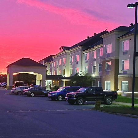 Days Inn By Wyndham Ottawa Airport Dış mekan fotoğraf